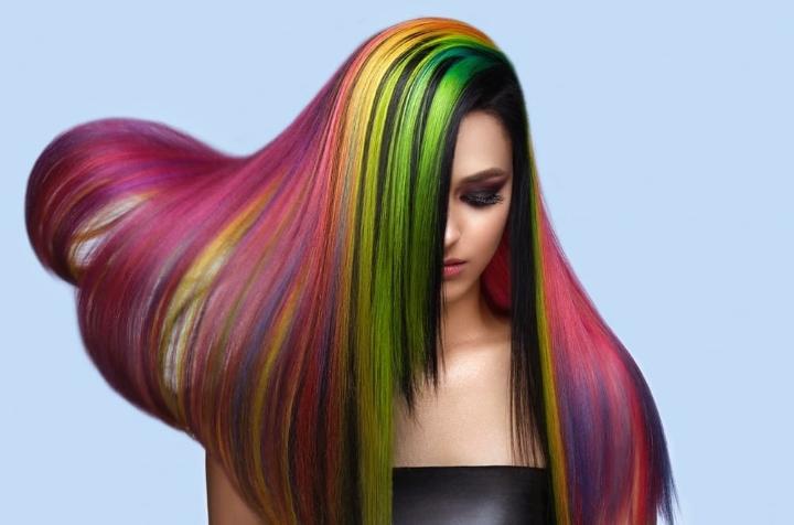 Funky color streaking